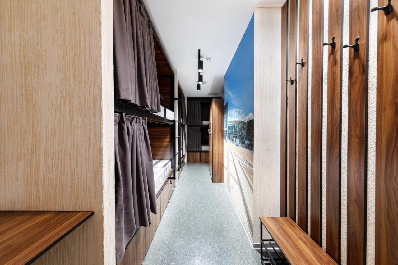 Misto Capsule Hotel Kiew Exterior foto