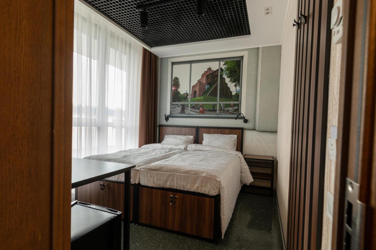 Misto Capsule Hotel Kiew Exterior foto