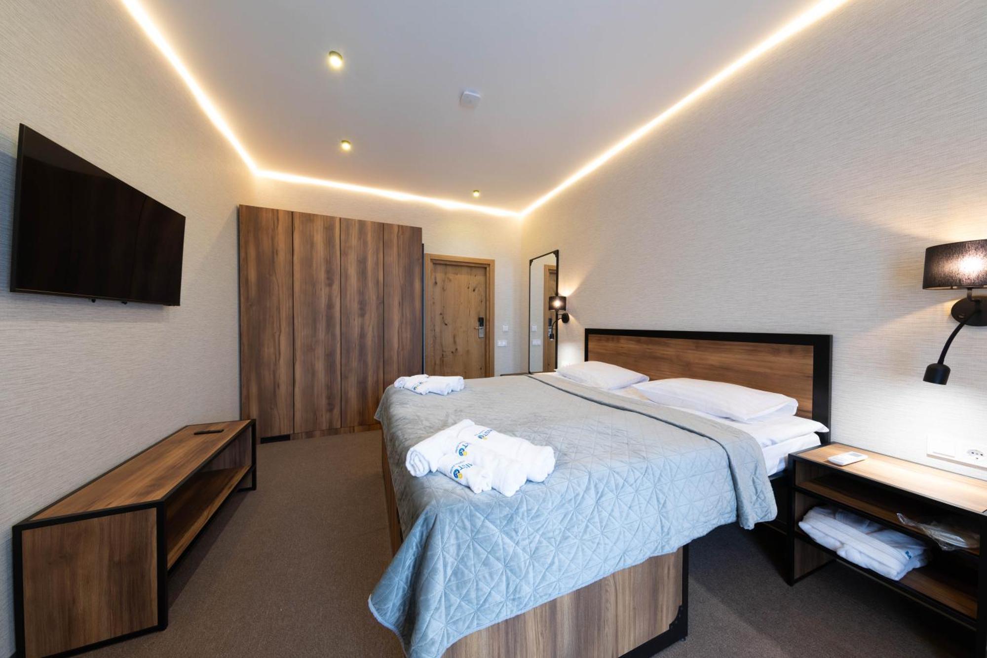 Misto Capsule Hotel Kiew Exterior foto